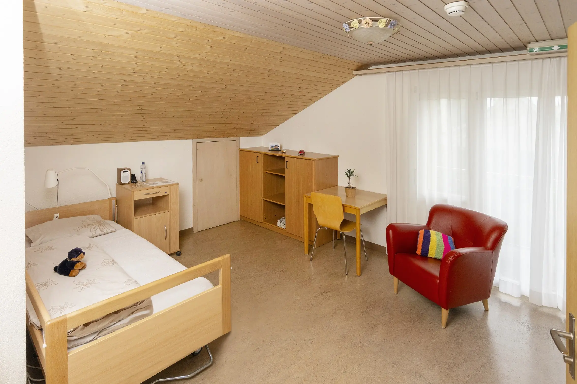 Tertianum-Lindenegg-Pflegezimmer-2